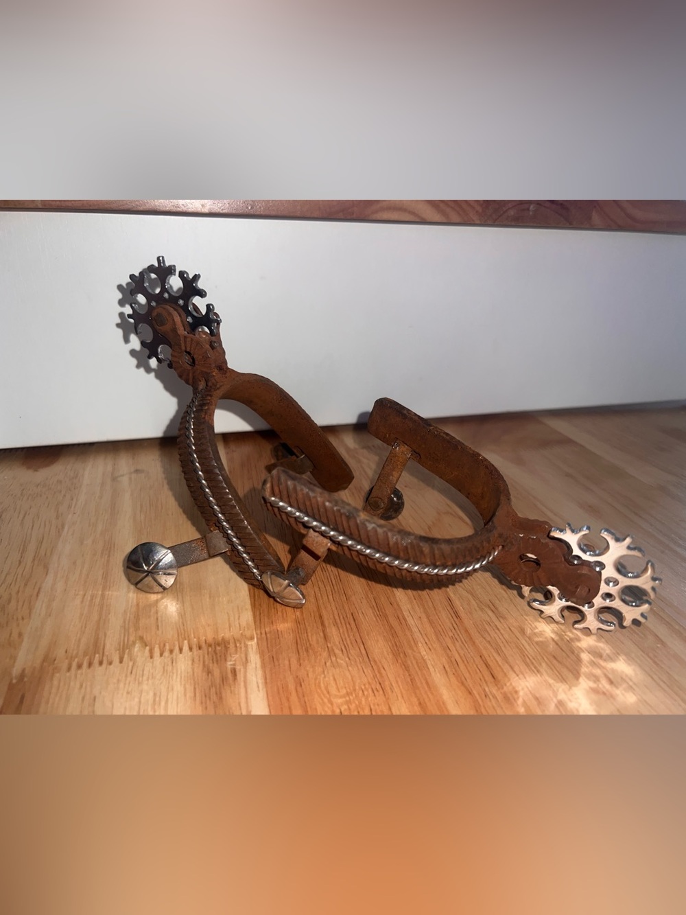 Vintage Western Cowboy Spurs – Rusty Steel with Silver-Tone Rowels
